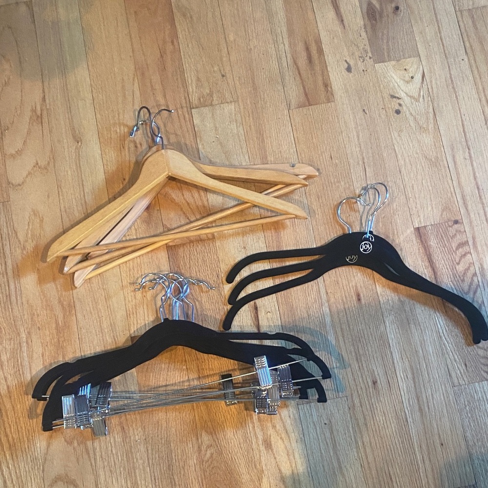 Wooden and Joy Mangano Black Velvet Hangers Set
